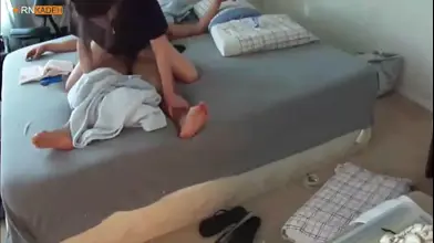 فيديو جنسي بكاميرا خفية مع فتاة جامعية أمريكية شابة.